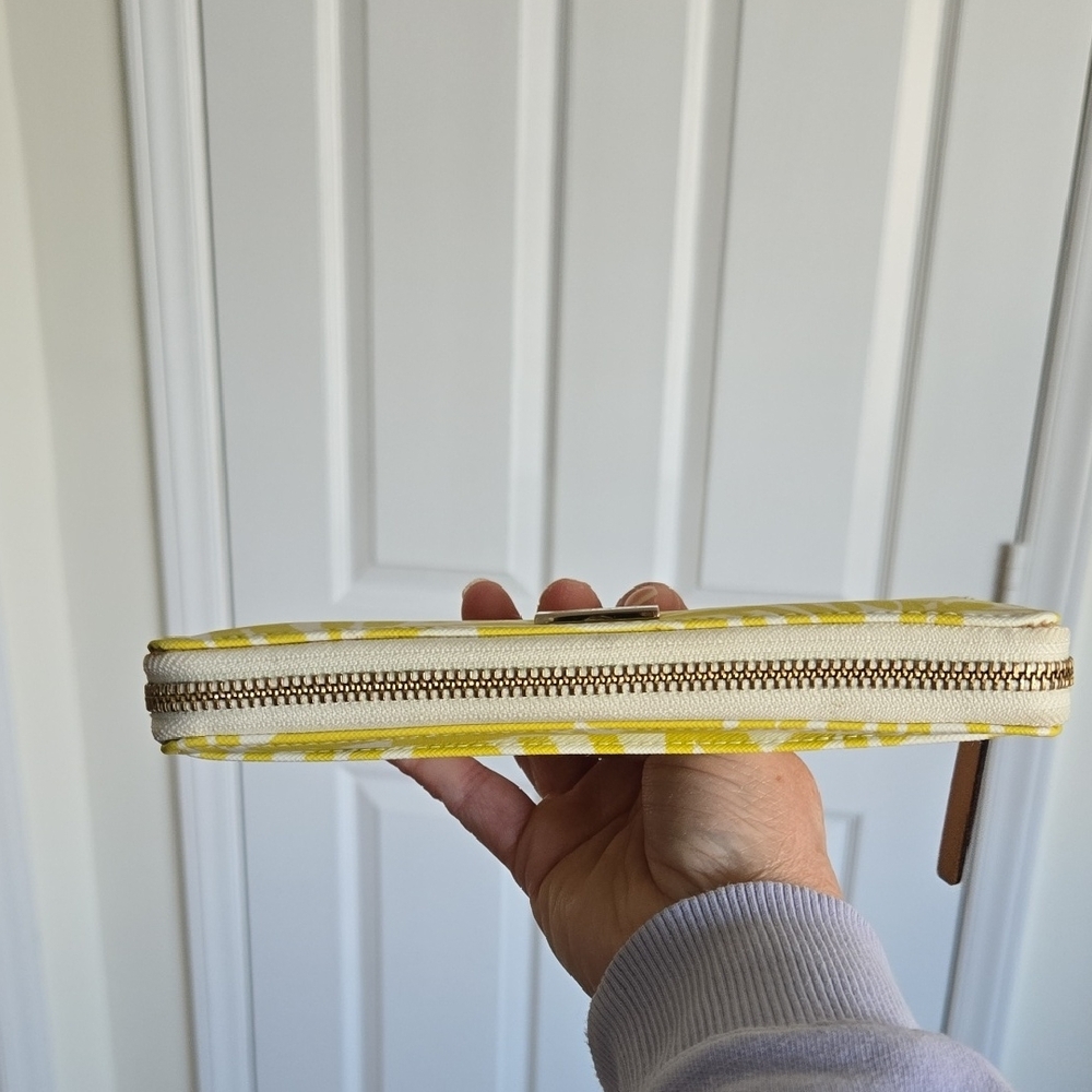 Kate Spade Yellow Leaf Patterned Zip Wallet - Picture 14 of 16
